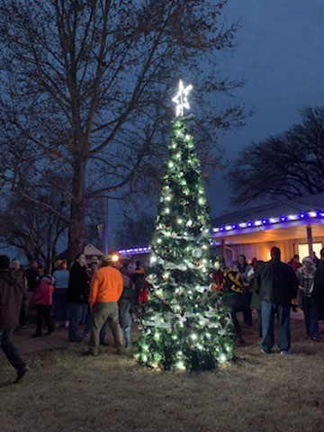 Page Image Caroling by the Tree, 2022!